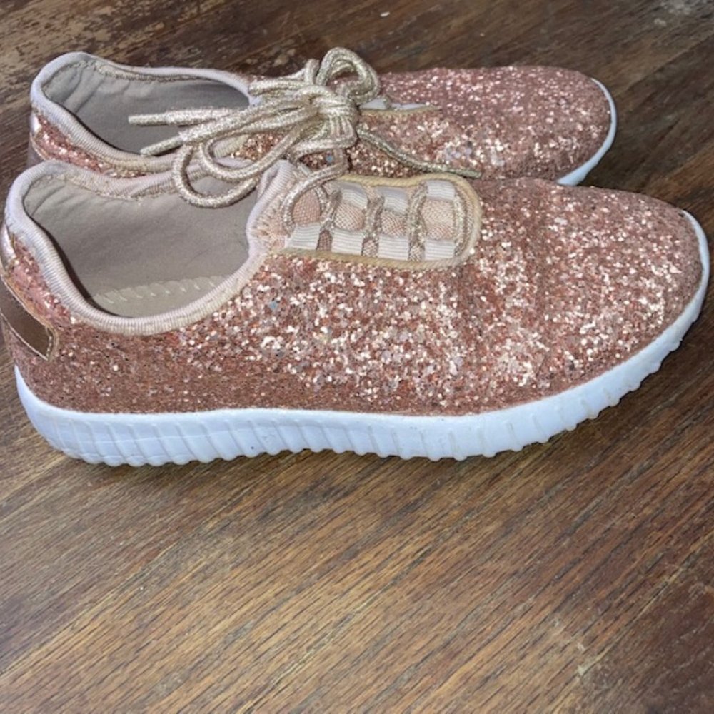 Ladies Forever Gold Glitter Sneakers Size 7.5